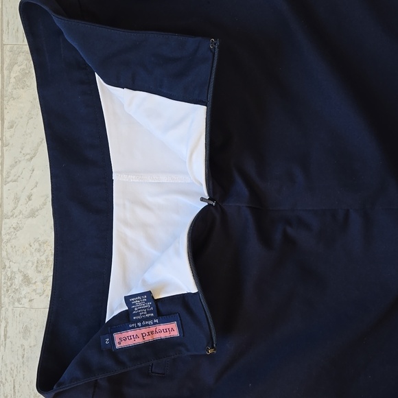 Vineyard Vines Skirt Womans Size 2 Navy has pockets - Picture 7 of 9